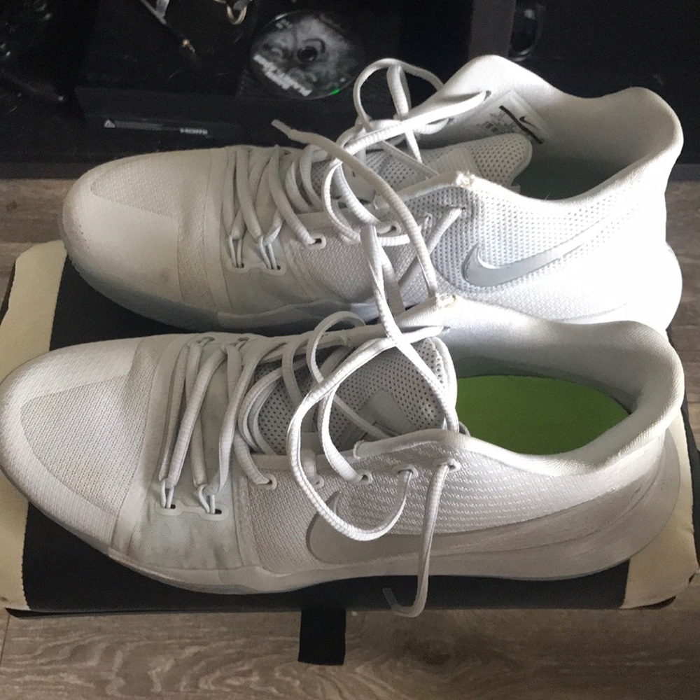 Basically Brand New Kyrie 3’s